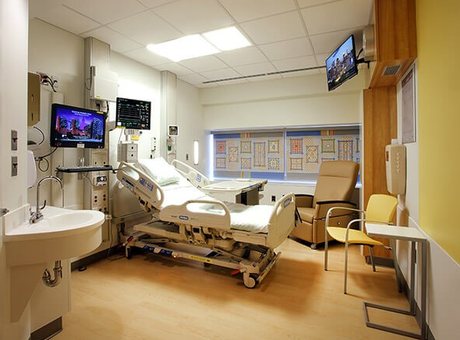 A calm, comfortable patient room
